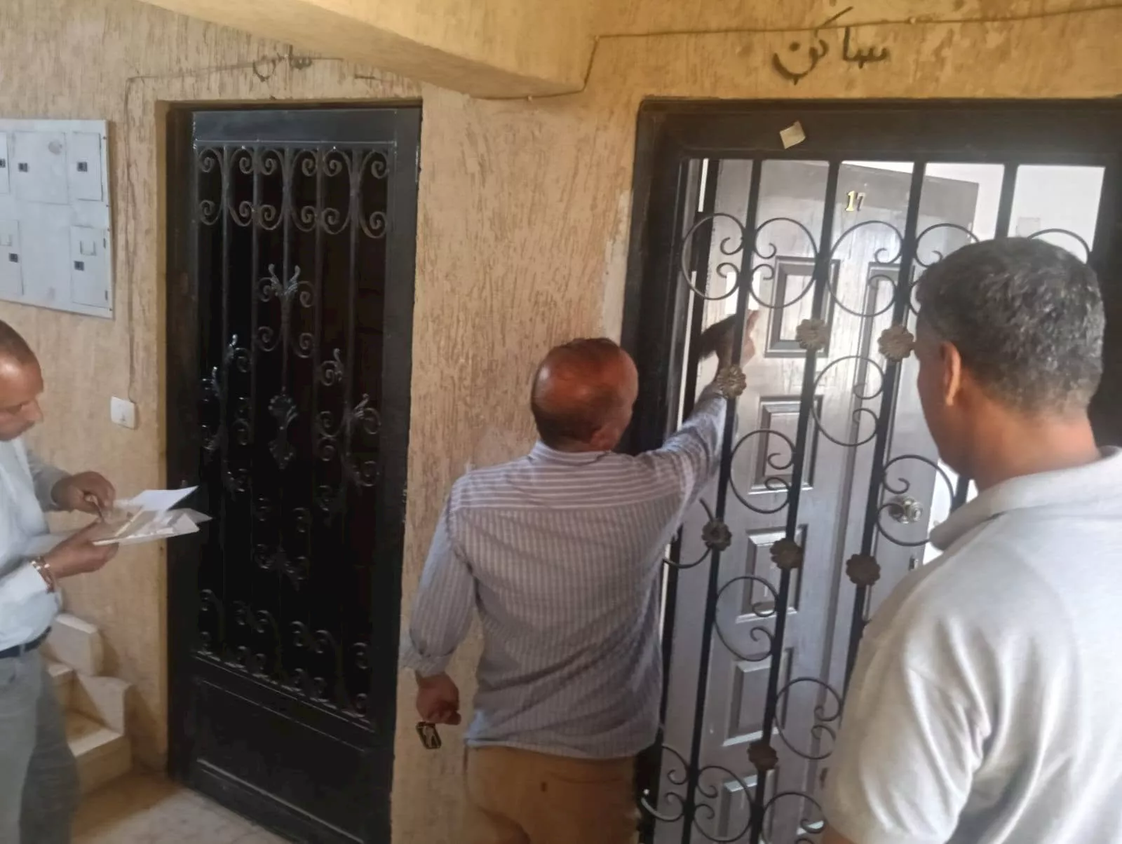 التفتيش على شقق الإسكان لرصد المخالفات (7)