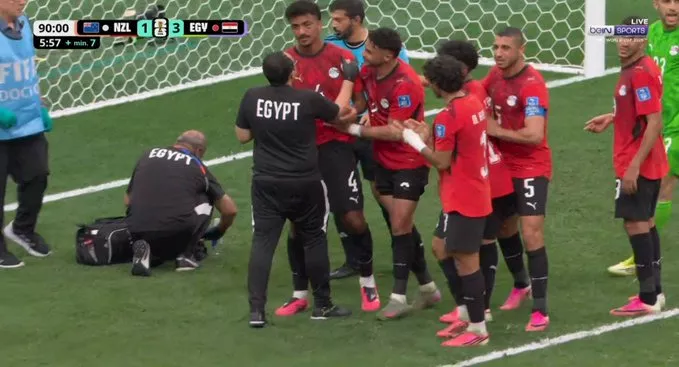 إصابة حسام عبد المجيد (1)
