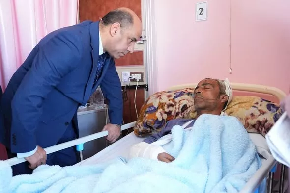 وزير العمل يزور مصابي حادث القطار السريع