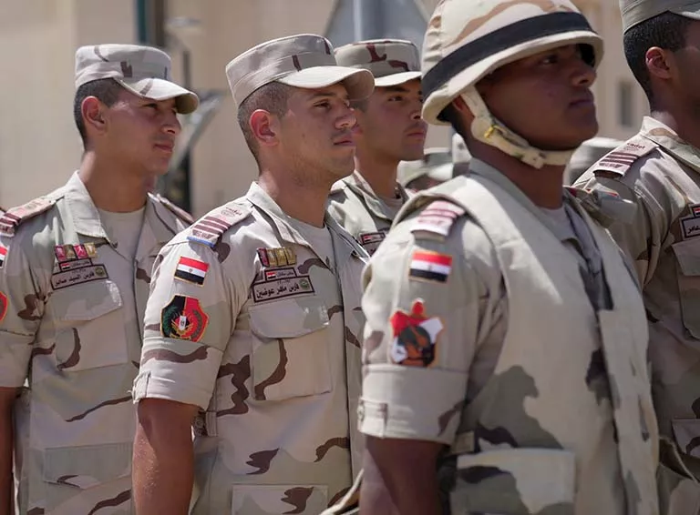 الرئيس السيسي يتفقد مقر القيادة الاستراتيجية (3)