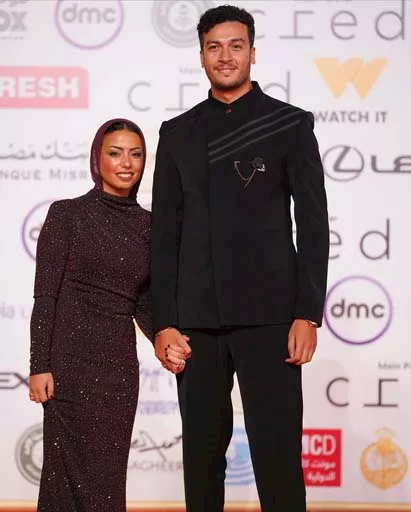 بعد عرض مرضها في ورد على فل وياسمين.. ماذا قال أحمد عبدالوهاب عن زوجته؟_4