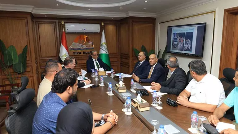 محافظ الجيزة يتابع أداء حي إمبابة (2)