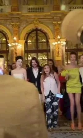 يسرا في باريس_7