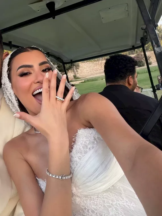رقص وزغاريد.. 15 صورة من حفل زفاف فرح شقيقة كارمن سليمان_3