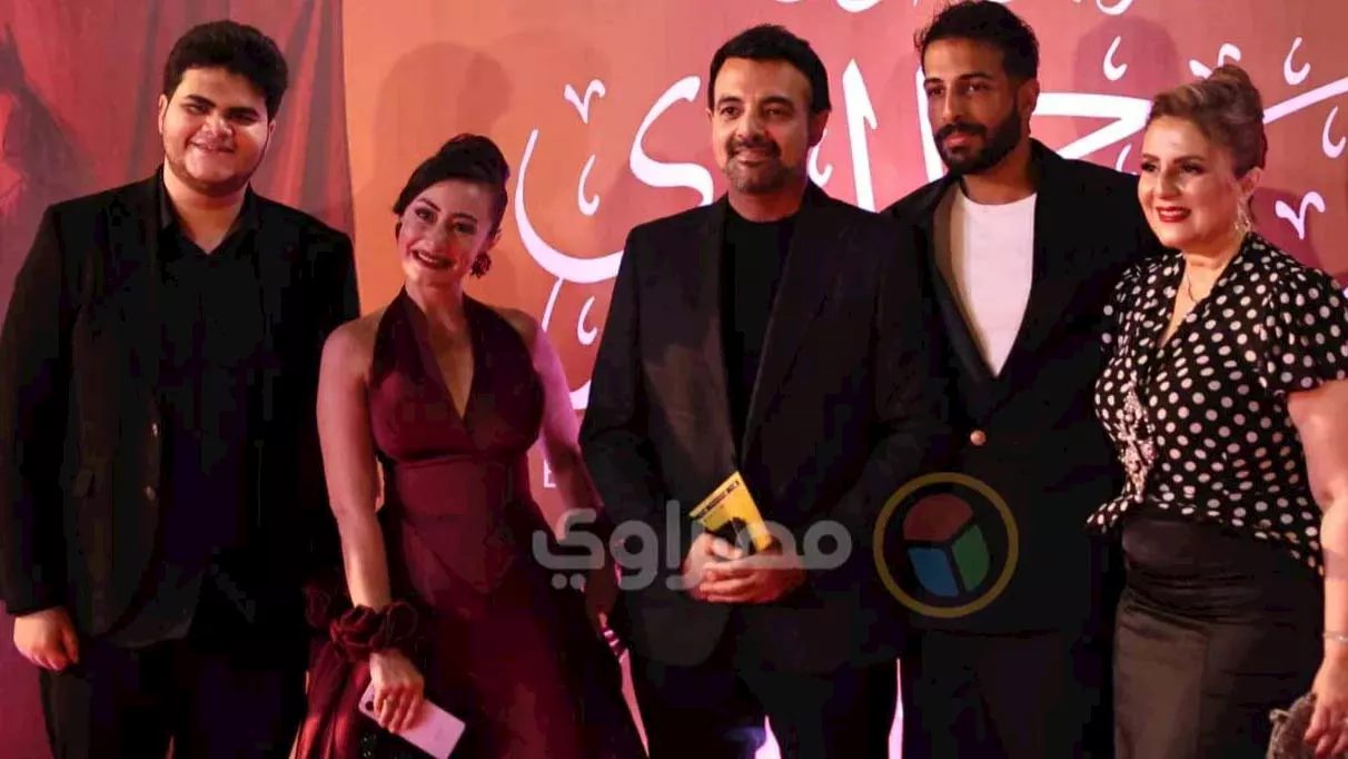 نجوم الفن في افتتاح القومي للمسرح