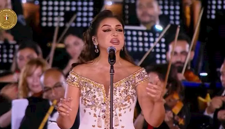 حلوة بلادي ويا حبيبتي يا مصر.. أنغام تحيي حفل افتتاح الأوكتاجون_2