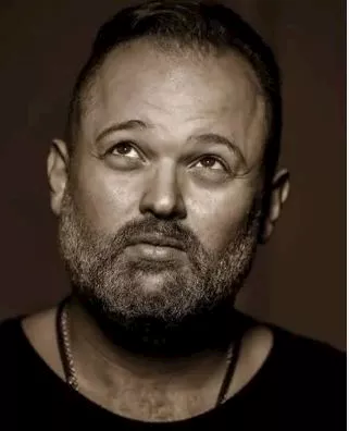 محمد محمود عبد العزيز
