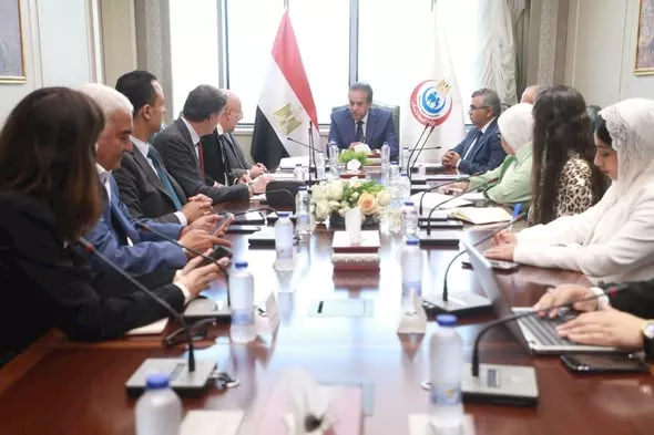 وزير الصحة يبحث مع شركة «إيني» الإيطالية تطوير مستشفى هليوبوليس الجديدة (1)