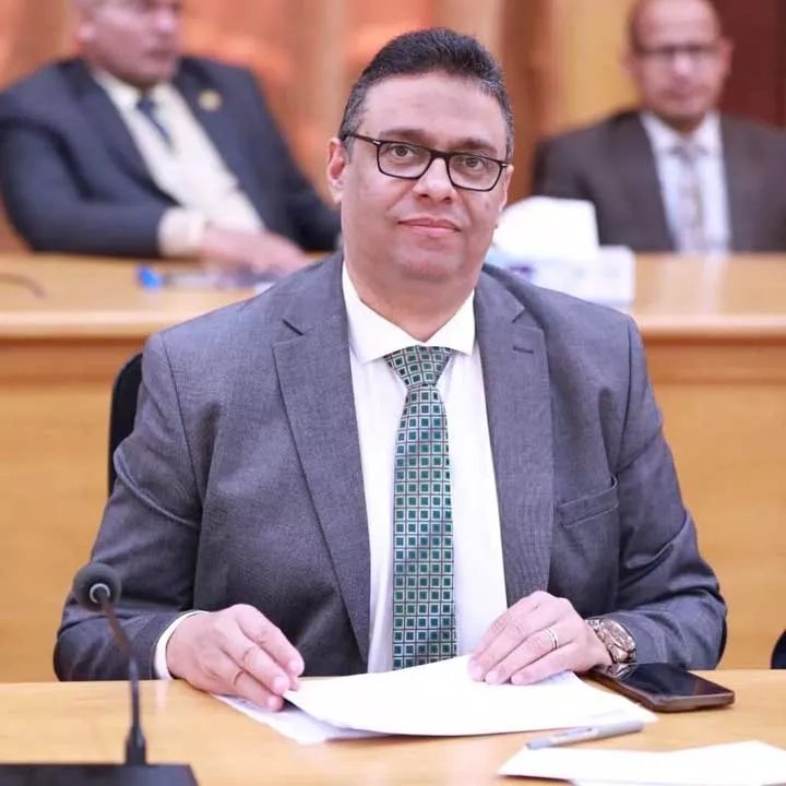 الدكتور رضا أمين