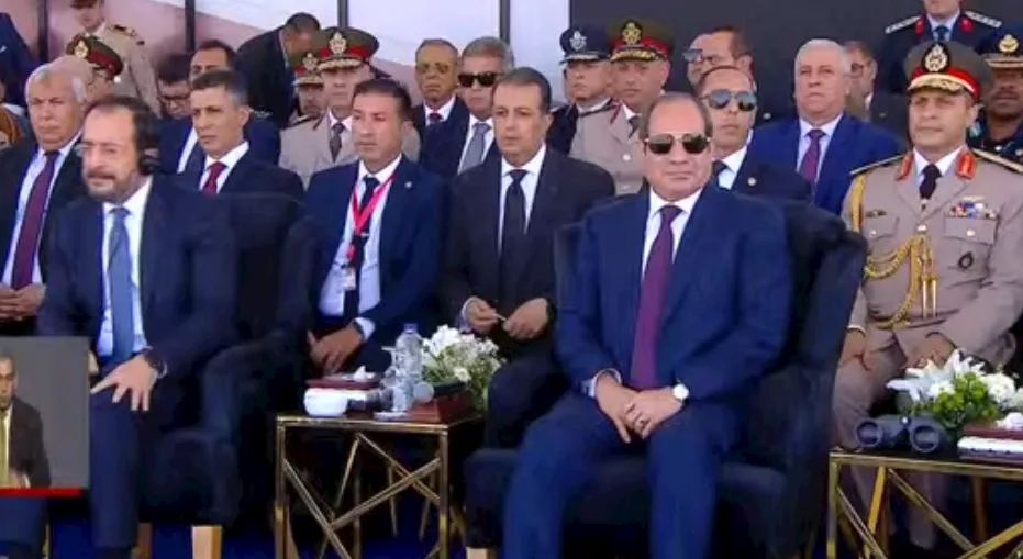  السيسي يفتتح النسخة الثانية من معرض العلمين الدولي للطيران والفضاء 2026 (1)