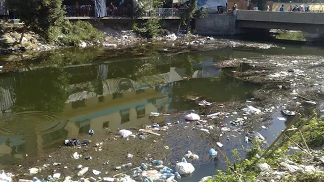  تلوث النيل والمياه