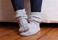 برودة القدمين                                     