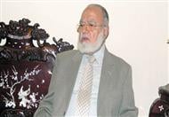 الدكتور الأحمدي أبو النور                         