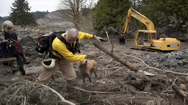 أرشيفية - انهيار طيني                             
