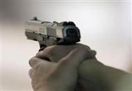 شرطي يقتل متهمًا بمستشفى إمبابة - تعبيرية