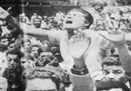 الفنان شكري سرحان محمولاً على الأعناق فى مسيرة يوم