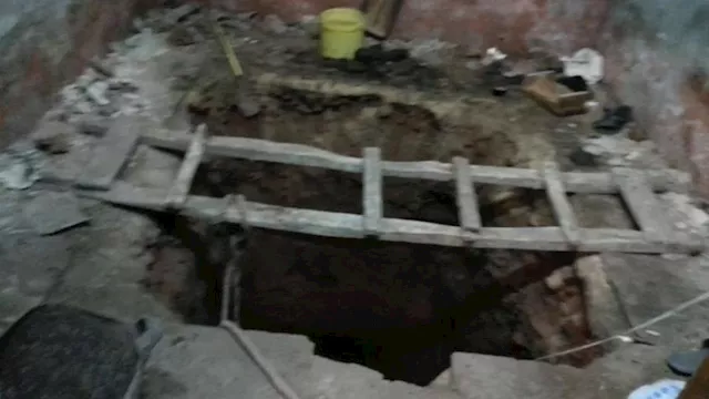 التنقيب عن الآثار  أرشيفية