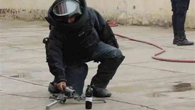 أعمال تفكيك عبوات ناسفة من مخلفات متقادمة