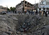 حفرة هائلة خلفها تفجير سيارة مفخخة  في كابول