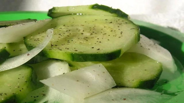 فواد تناول الخيار على مائدة السحور