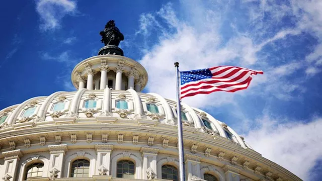  تعليق دخول مواطني 12 دولة إلى الولايات المتحدة