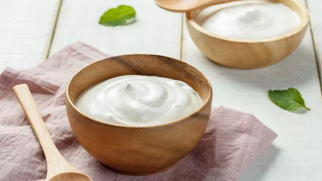 هذا ما يحدث لجسمك عند تناول الزبادي.. مفاجأة صادمة