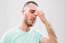 هل التهاب الجيوب الأنفية يسبب تهيج للقولون؟