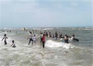 الاستعانة بغطاسين للبحث عن جثة طفل غارق ببلطيم