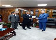 محمد المحرصاوي مع وفد أوزبكستان