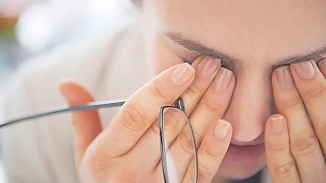 أمراض العين