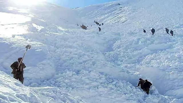 انهيارات ثلجية