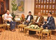 خلال الاجتماع