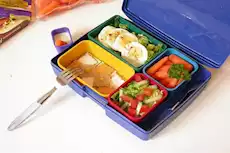 علب الطعام البلاستيكية 