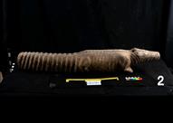 القطع الأثرية