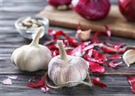  البصل والثوم