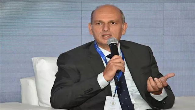 أيمن سامي رئيس مكتب جيه إل إل مصر