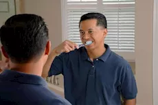 عادات يومية تدمر أسنانك.. احذرها
