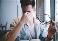 طبيبة عيون تدحض خرافات شائعة عن ضعف النظر