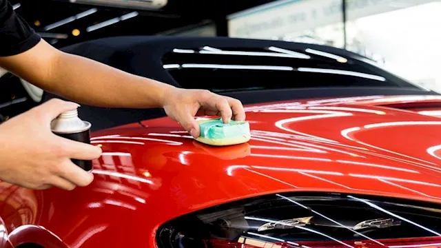 نصائح للحفاظ على طلاء السيارة