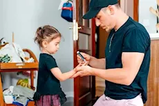 طبيب يوضح احتياجات الأطفال المصابين بالسكري النوع الأول داخل المدارس