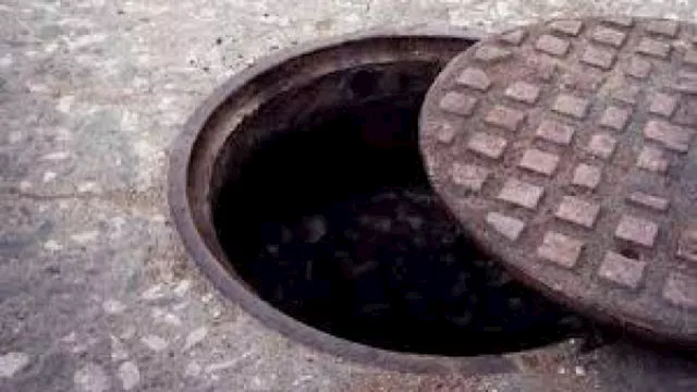 لماذا أغطية الصرف الصحي دائرية الشكل؟.. اعرف السر 