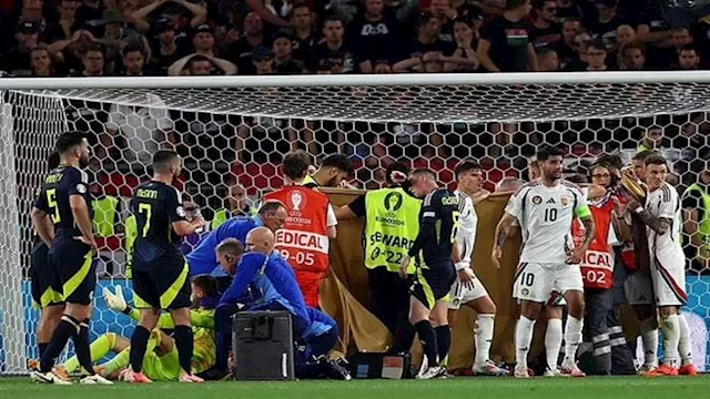 إصابة خطيرة للاعب المجر ضد اسكتلندا