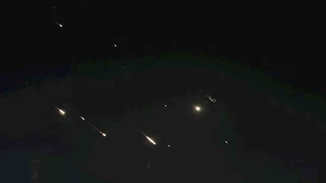 قصف إسرائيل وحزب الله