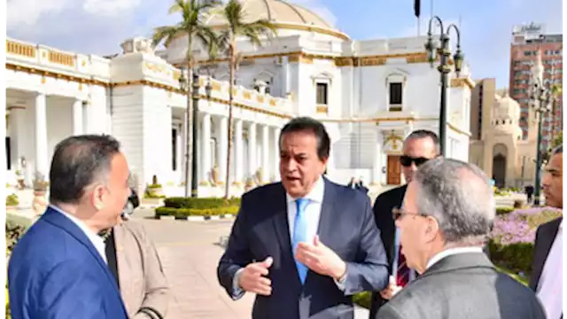 الدكتور خالد عبد الغفار