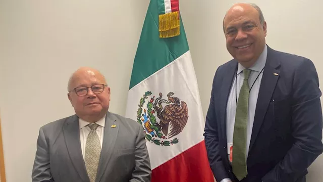 وزير الطيران المدني