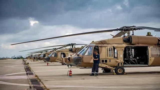  مروحيات إسرائيلية تستعد لنقل الرهائن 