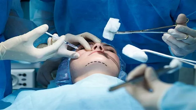 الإفراط في عمليات التجميل
