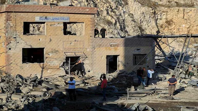 قوة إسرائيلية تنسف مبنى غير مأهول