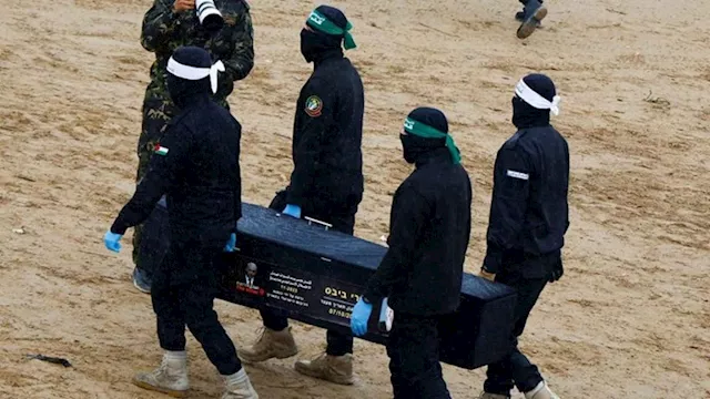 تسليم جثث أسرى إسرائيليين