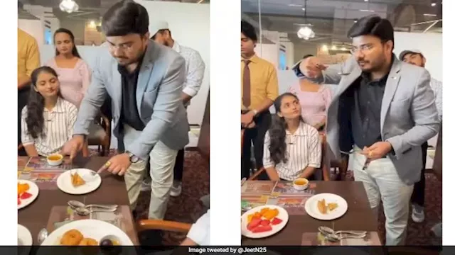 "هذه جريمة".. فيديو لأكل السمبوسة بالشوكة والسكين 